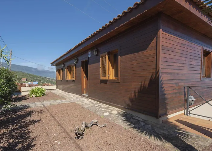 شاليه Montana Ilusion Parking ,wifi, Bbk Y Vistas. *