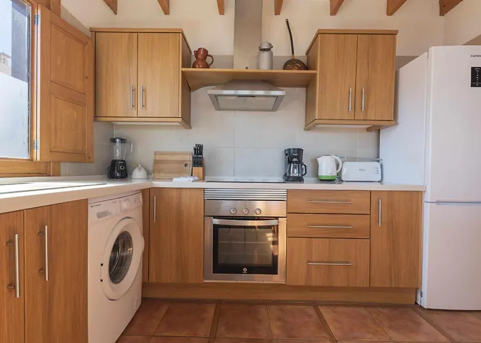 Montana Ilusion Parking ,wifi, Bbk Y Vistas. *