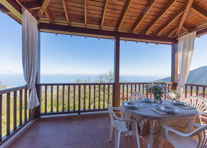 샬레 Montana Ilusion Parking ,wifi, Bbk Y Vistas. 라오로타바